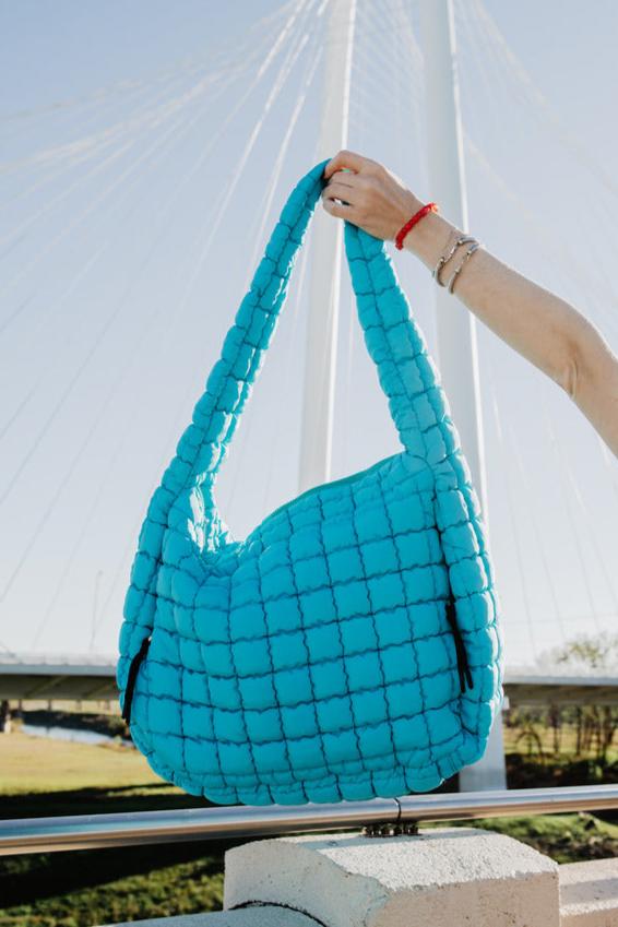 Blue Wholesale X-Large Quilted Tote Blue Wholesale X-Large Quilted Tote