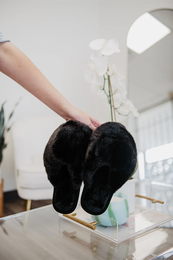 Black Faux Fur Slippers Wholesale | Katydid Wholesale