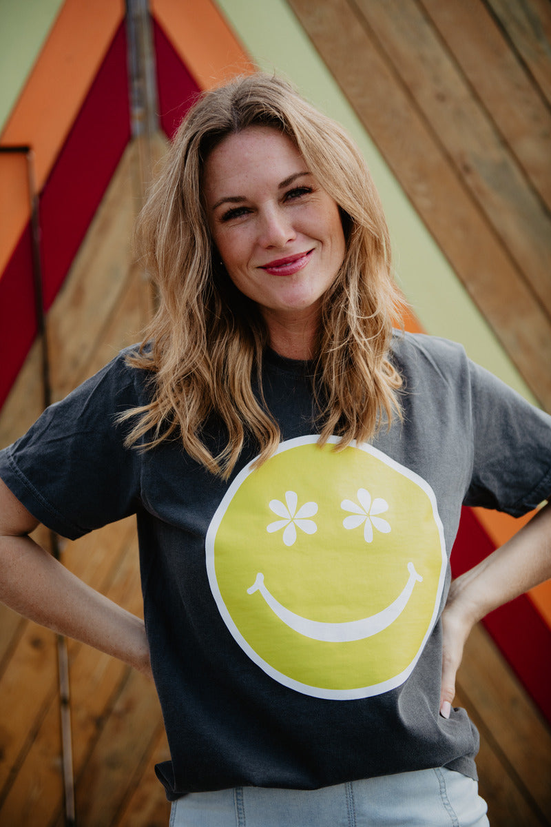 Daisy Eyes Happy Face Graphic Tee Daisy Eyes Happy Face Graphic Tee