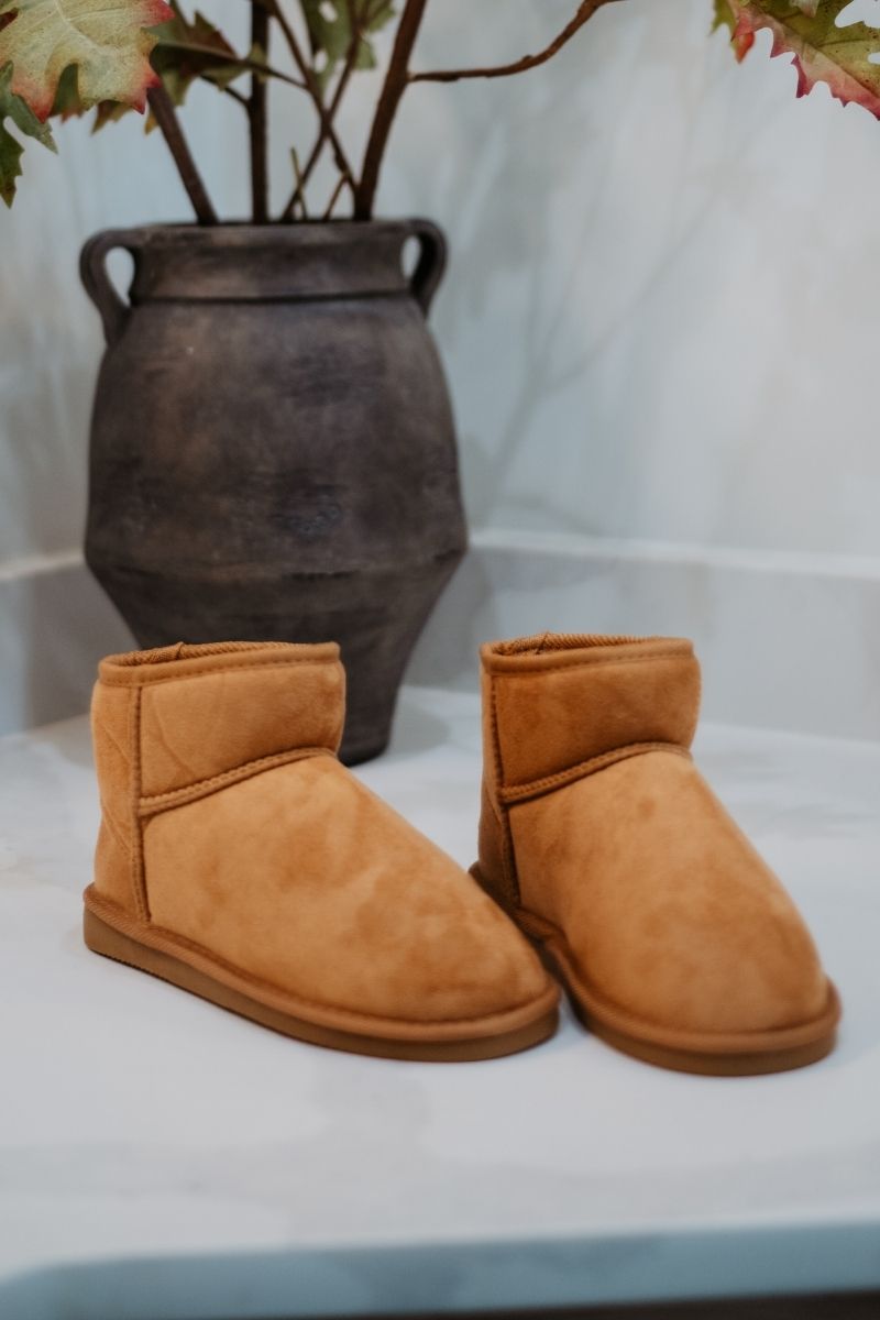 Chestnut Wholesale Fur Mini Boots for Women Chestnut Wholesale Fur Mini Boots for Women