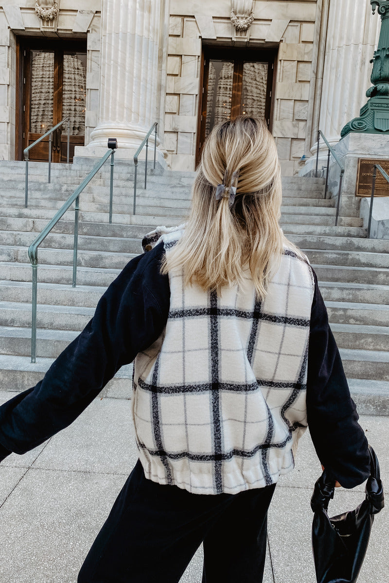 Neutral Plaid Wholesale Fleece Lined Vest for Women Neutral Plaid Wholesale Fleece Lined Vest for Women