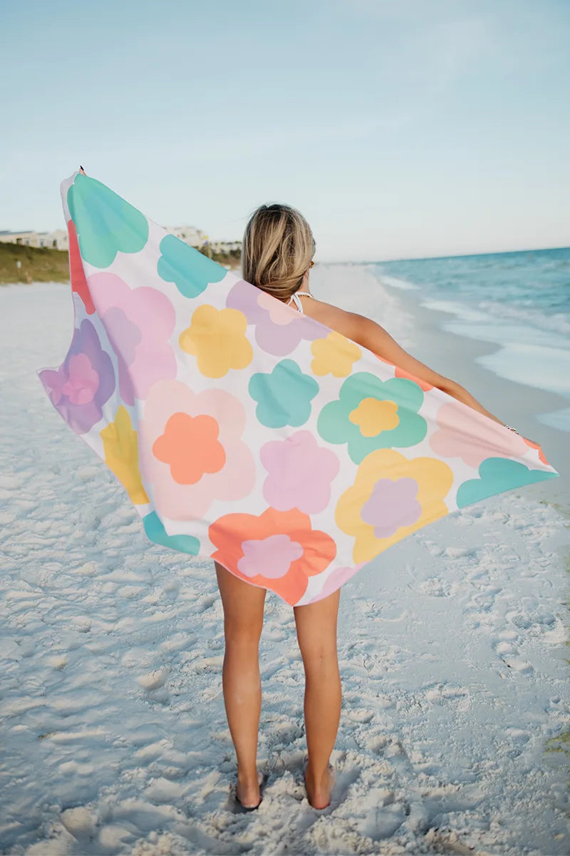 Groovy Flower Wholesale Reversible Travel Size Towel