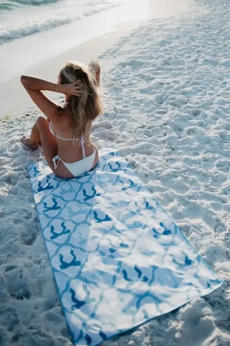 Blue Bow Wholesale Microfiber Reversible Towels