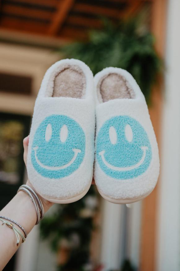 Aqua Wholesale Happy Face Cozy Slippers