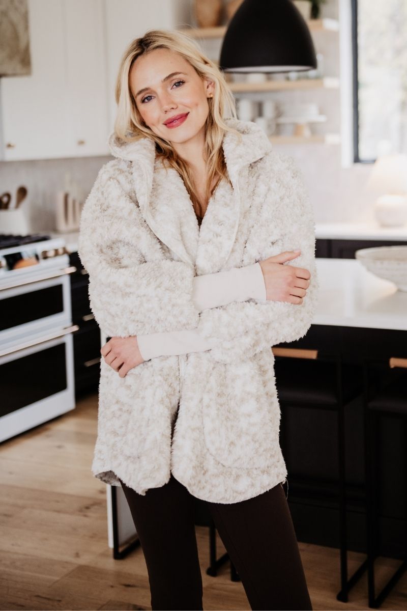 Snow Leopard Lightweight BODY WRAP with Hoodie and Pockets