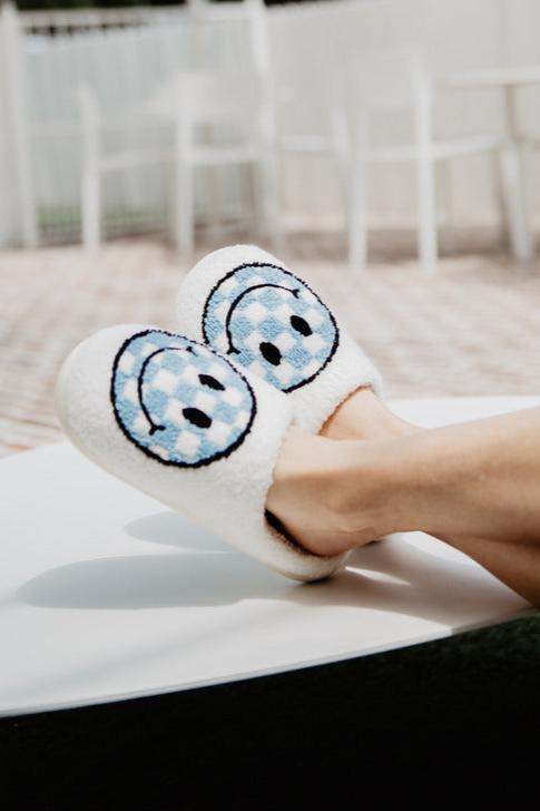 Light Blue Checkered Pattern Happy Face Slippers