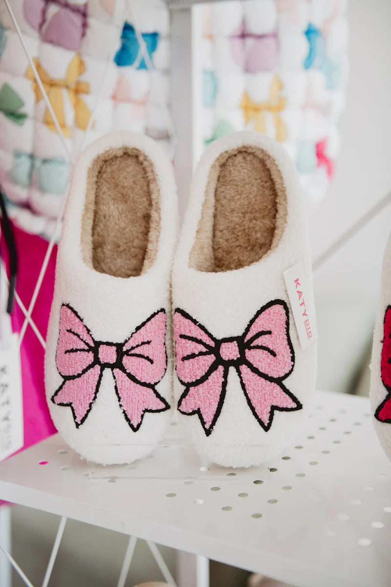 Pink bow women’s slippers