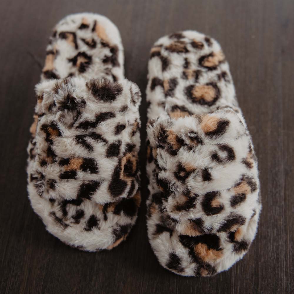 Cream Leopard Wholesale Faux Fur Slippers for Women