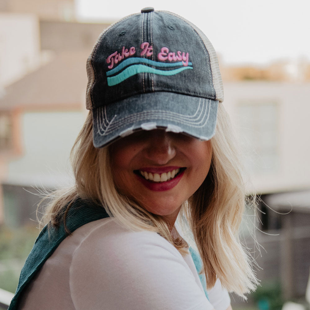 Take It Easy Embroidered Trucker Hat | Schiebermützen